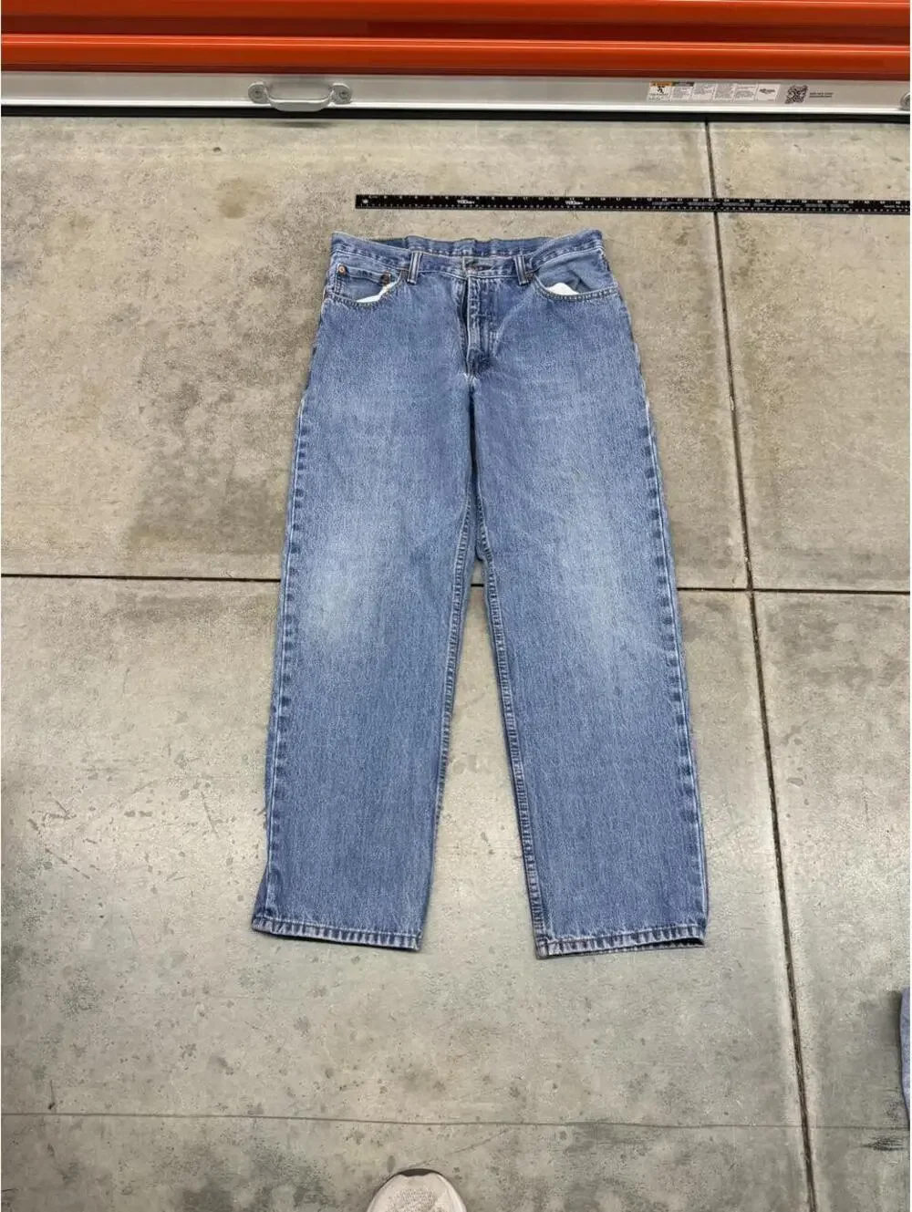 vintage levis 550 faded blue relaxed baggy fit jeans size 36 x 32